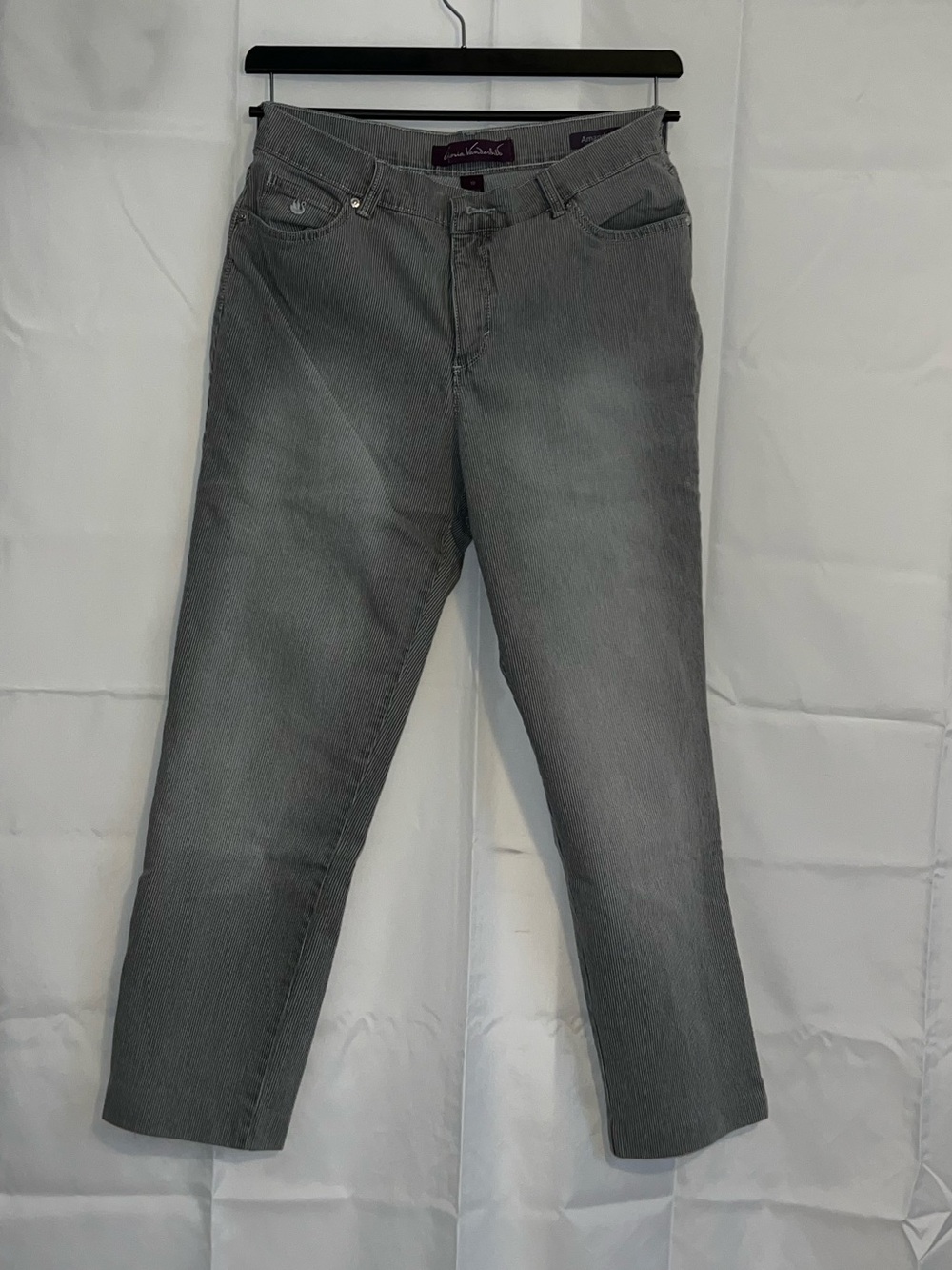Woman Jeans - Classic Straight Fit